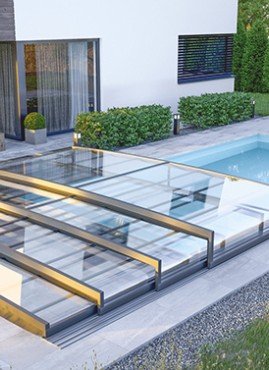 Abris de piscine plats, bas et mi-hauts de la marque Piscines Ibiza, qui allie design haut de gamme, sécurité et confort thermique pour profiter de sa piscine toute l'année.