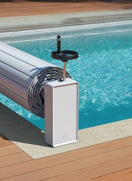 Volets de piscines Piscines Ibiza pour couvrir, protéger et sécuriser sa piscine.
