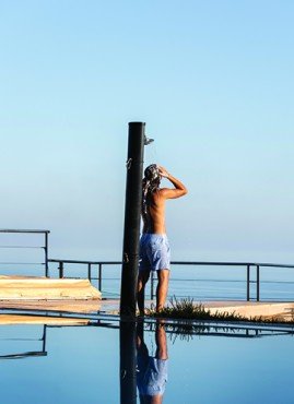 Accessoires pour piscine et spa à la maison, pour équiper, entretenir, aménager et rénover sa piscine. Accessoires et entretien de spa.