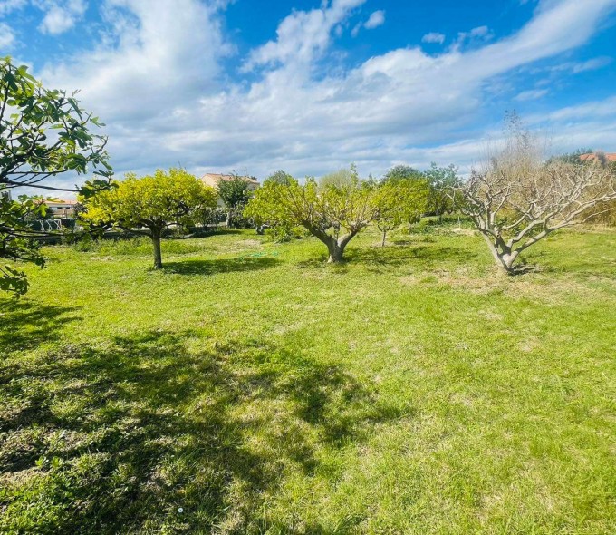 Terrain à bâtir de 800m² à Villelongue-de-la-Salanque (66410)